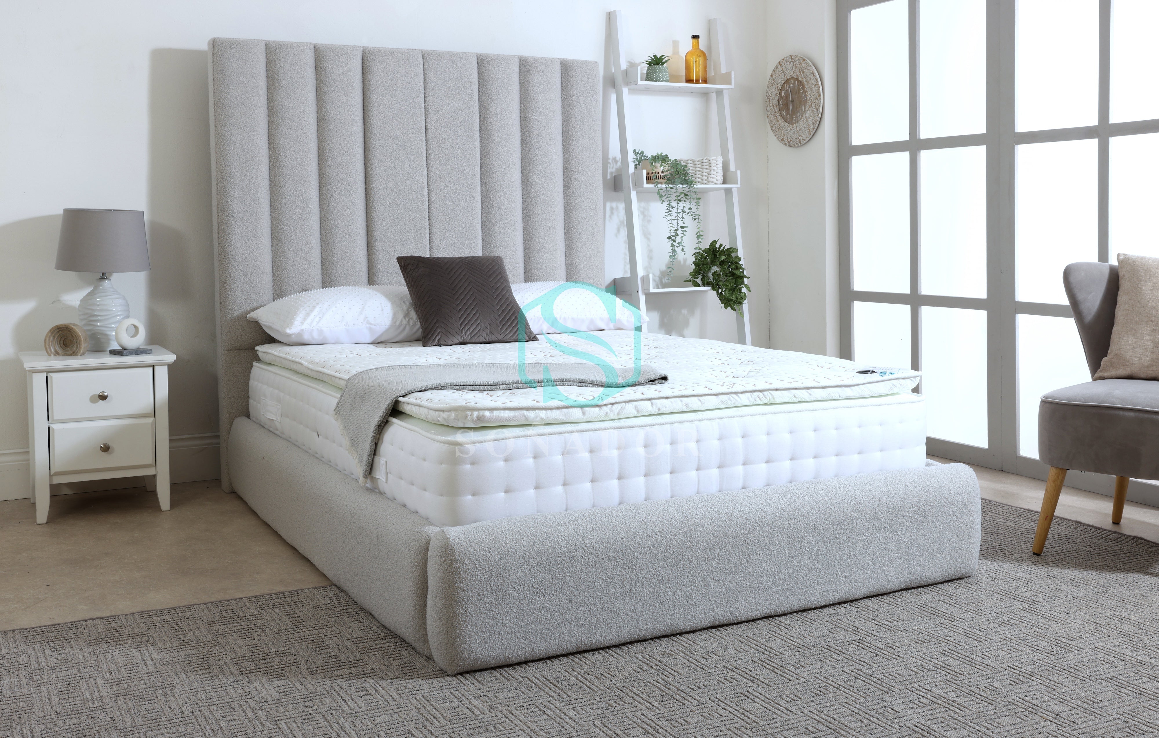 Iris Bedframe