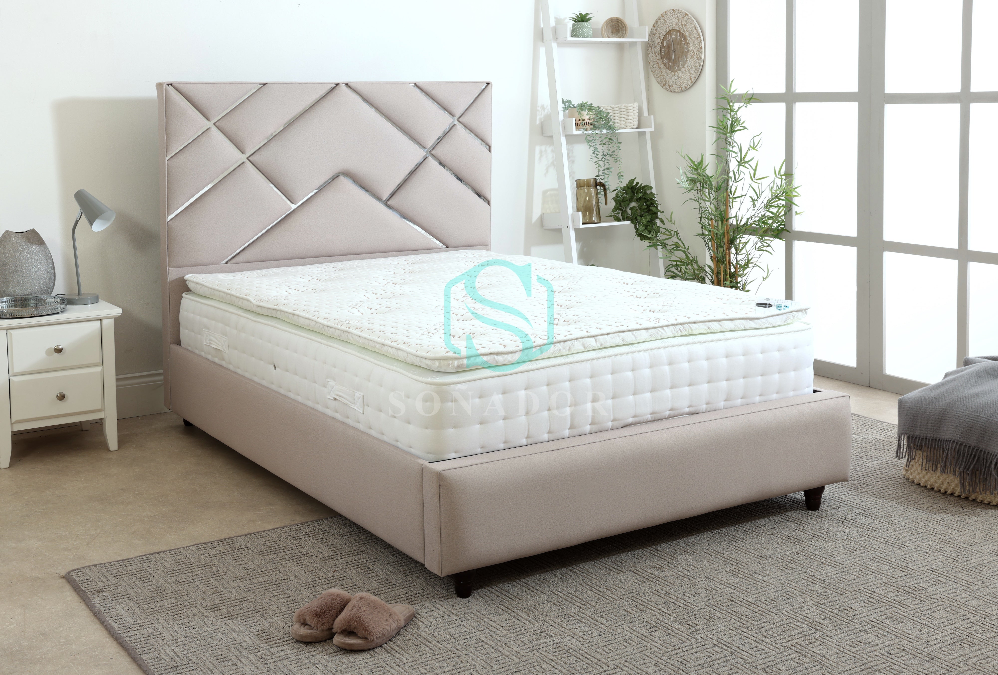 Laylah Bedframe